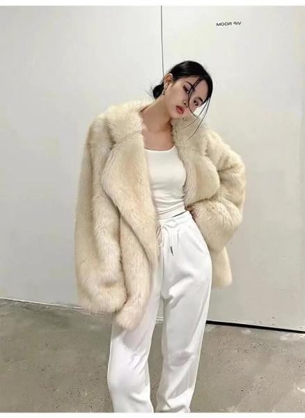                  2023 Luxury Winter Fur Coat Fashion Racoon Fox Fur Coat for Women             
