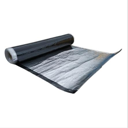 Self Adhesive Modified Bitumen Waterproof Membrane Color Steel Tiles On The Roof