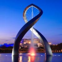 Modern Minimalist Fountain Sculpture Stainless Steel Abstract Sculpture Fountain 5000mm Height