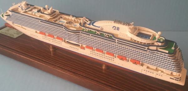 Royal Princess Cruise Ship Models ,  Composite Paint Wooden Boat Models