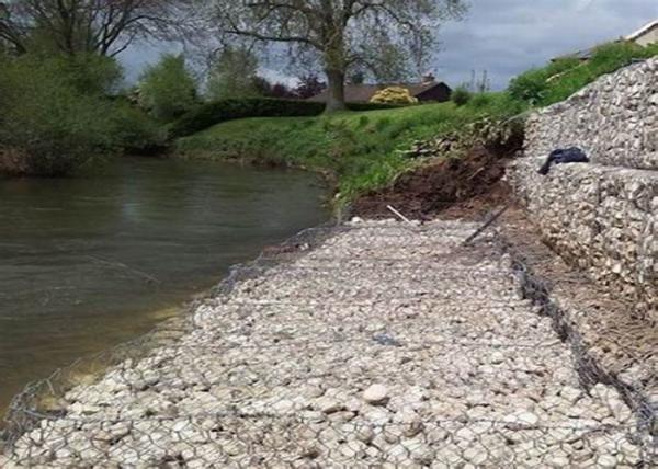 3x1x0.3m 2.2mm Wire Mesh Corrosion Resistance River Bank Gabion Wall Mesh
