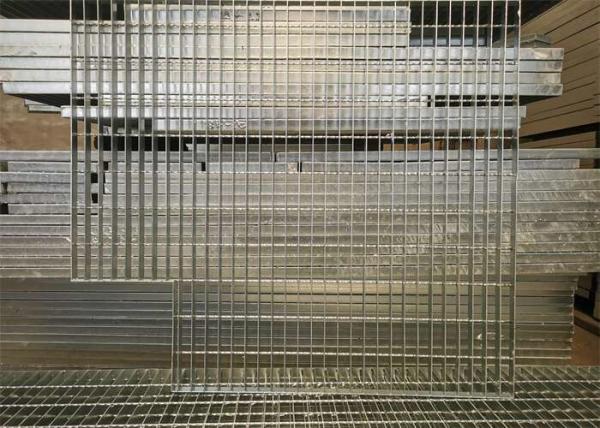 Anti Corrosion Aluminum Walkway Grating Platform For Highway Guardrail