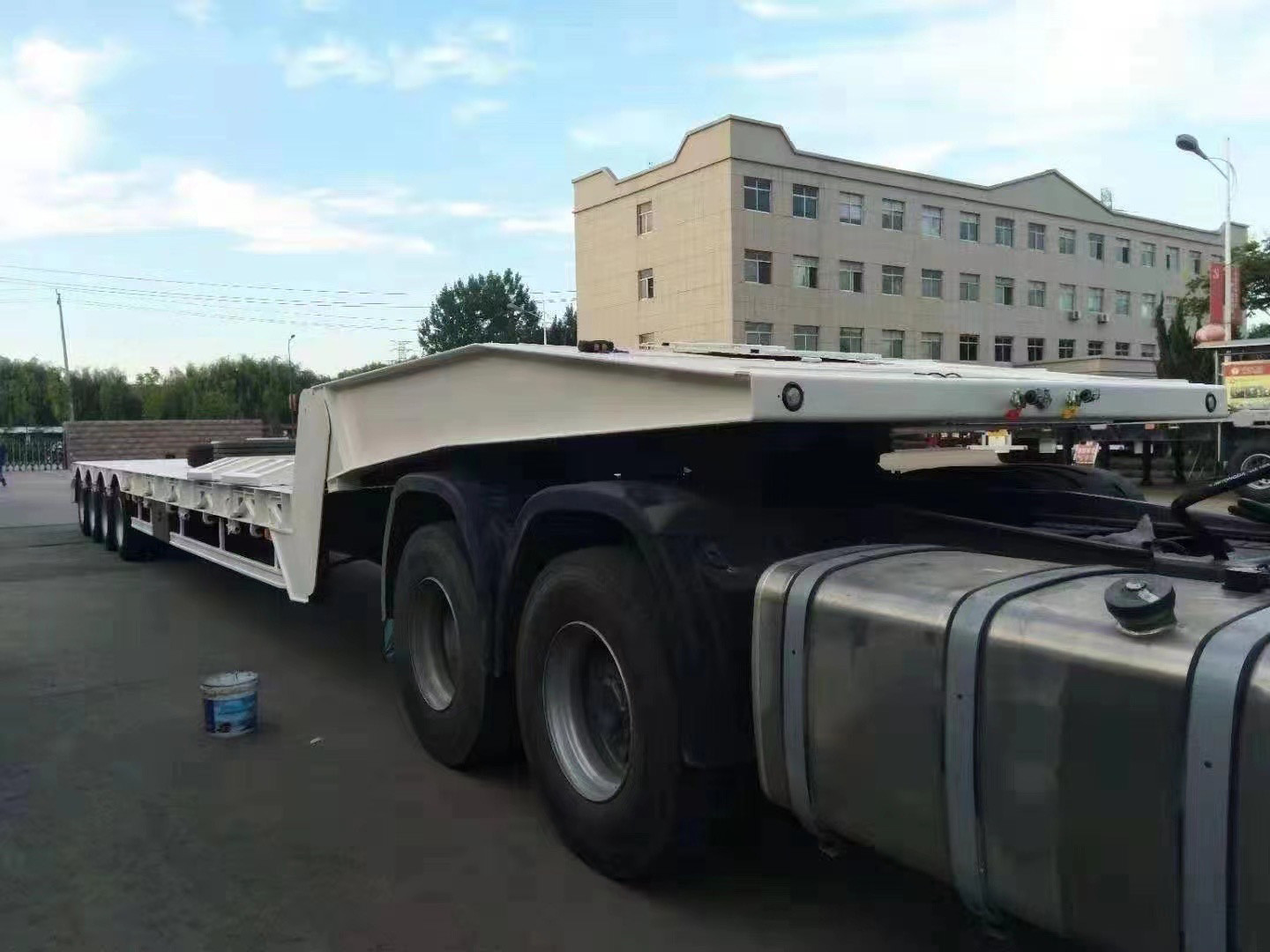 Wabco Relay Valve Steel Four-Axle 80ton Lowbed Trailer для перегрузки грузов с большими размерами