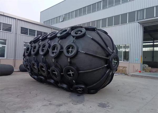 Yokohama Floating Ship Pneumatic Rubber Fender 3.3*6.5M 50kpa With Chain Tyre