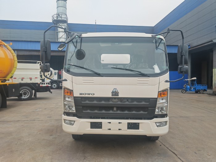 HOWO Fecal Suction Truck: Reliable Liquid Waste Management Solution