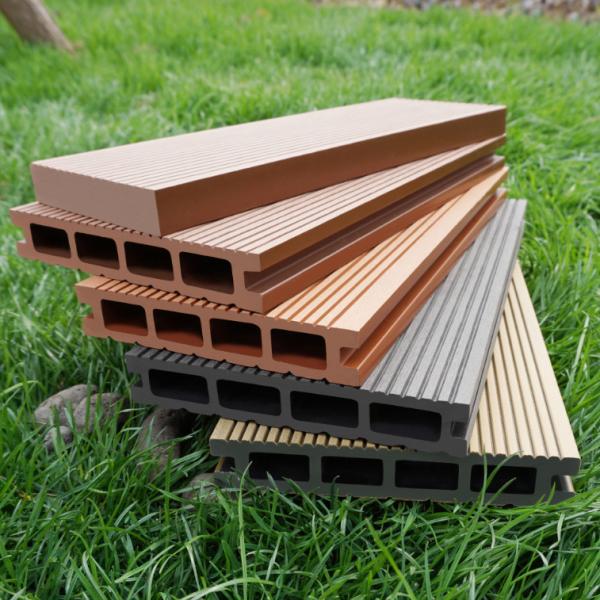 Best Solid Core Piso WPC PVC Patios Timber Smooth 3D Embossing Outdoor Composite Deck
