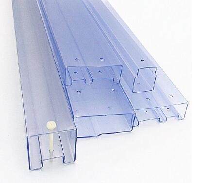 Прозрачные антистатические электронные компоненты упаковывают транспортную трубку