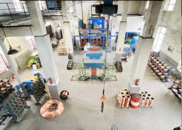 fio de cobre ascendente Rod Melting Machine do tubo da máquina de moldação 170A contínua