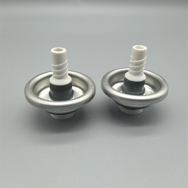 Válvula de aerosol de espuma de PU con sellado hermético y máxima expansión para rellenar huecos