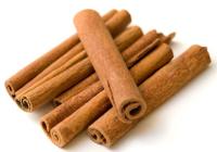Bastões de canela e ervas secas inteiras com vida útil prolongada