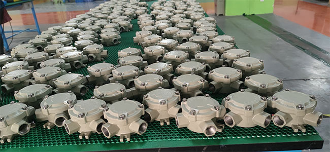 Большая распределительная коробка терминальной коробки взрывозащищенная с терминальной прокладкой AC380V IP68 G1/2»