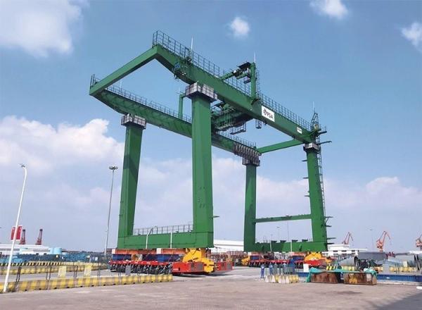 S690 High Tensile Steel Material Lowbed Heavy Construction Machinery Transport Trailer