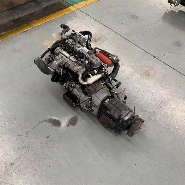 High End FSH 4JB1 Euro 4 Used 4 Cylinder Diesel Engine for Trucks with