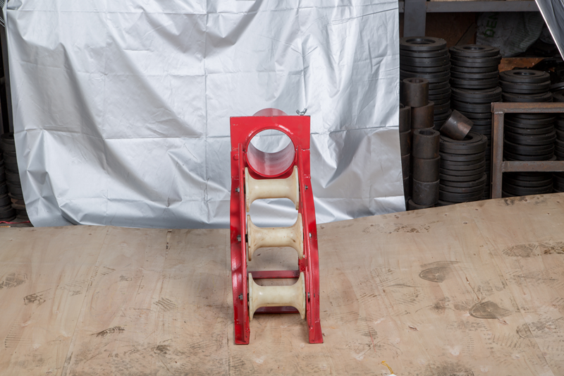B Series Heavy-Duty Cable Entrance Protection Roller for Underground Cable Pulling with 80-200mm Tube Diameter and 17-23kg Weight