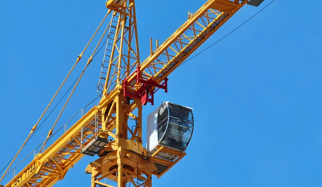 Hot Sale The Second Used Zoomlion High Quality Good Price Construction Building 7030 16 Ton Tower Crane with CE