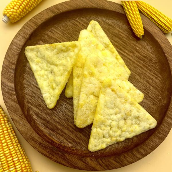 Хрустящая шутиха мозоли треугольника откалывает произведенный ремесленник клейковины свободный