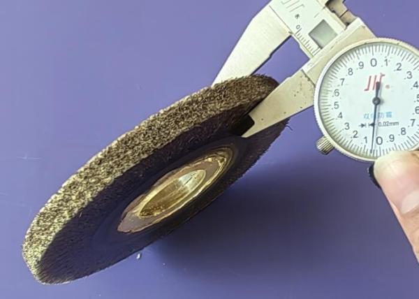 125MM OD Stainless Steel Circular Encapsulated Wire Brush in Heavy Duty Cleaning