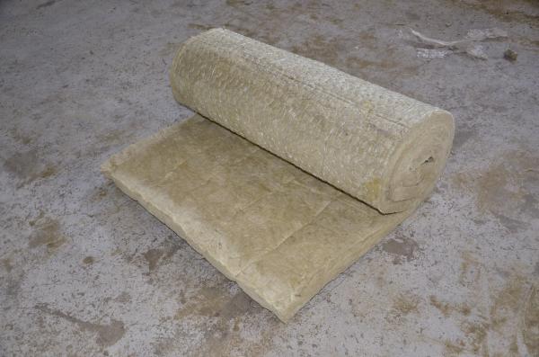 Couverture isolante résistante au feu de stonewool, petit pain de laine de roche de fours