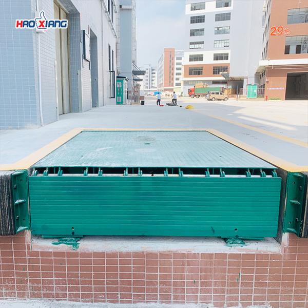 6ton 8ton 10ton Trailer Dock Plate 2m*2m Hydraulic Dock Ramp