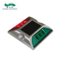Os olhos de gato solares conduziram luzes de sinal do tráfego para o aviso da segurança rodoviária