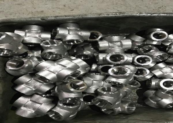 3000lb 6000lb 9000lb 1/2-4 ASTM A182 F316L SW threaded cross