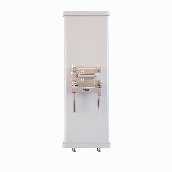 Low VSWR Board Outdoor Directional Antenna With PVC Cover Material 5.8G