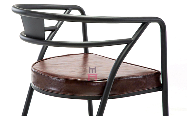 Стулья ресторана металла стиля дизайна просторной квартиры промышленные с кожей усаживают стул руки