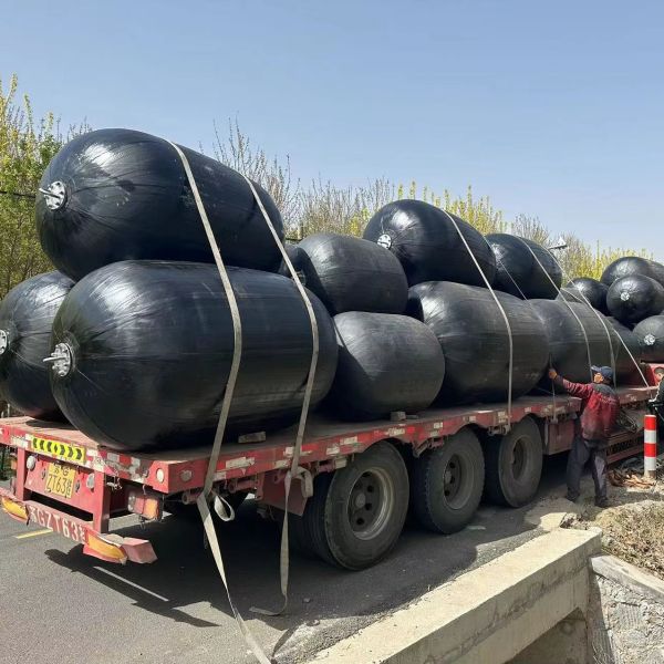 Yokohama Black Natural Rubber 1.2m*2m Pneumatic Marine Fender | Chain Net Type, for Ship Protection Type Inflatable Rubber Marine Supplies
