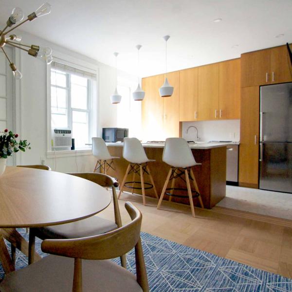 Customized U Shape Modern Kitchen Cabinet Wooden Melamine Doors