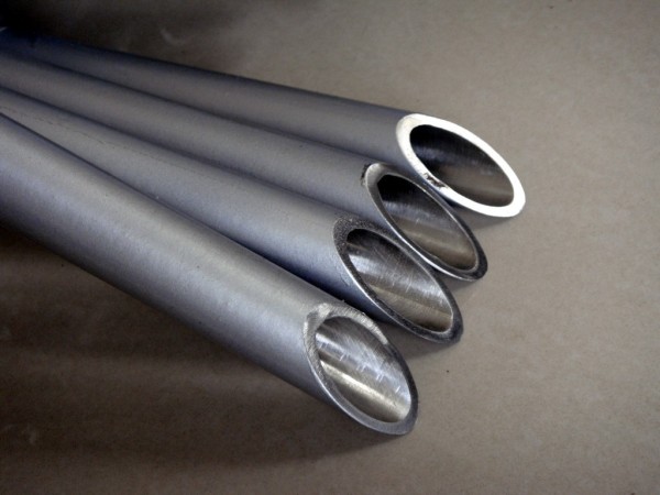 ASTM A312 ASTM A213 Stainless Structure Seamless Steel Pipes for Fluid, Boiler and Heat Exchanger Systems