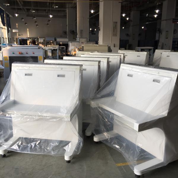 Багаж кс Рэй аэропорта подвергает безопасность механической обработке чемодана багажа груза