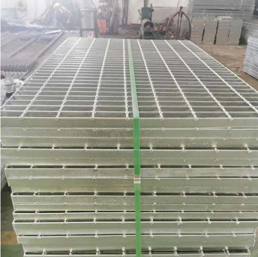 Hot DIP Galvanized 25x3 25x4 30x3 Bearing Bar Steel Grating for Industrial Flooring