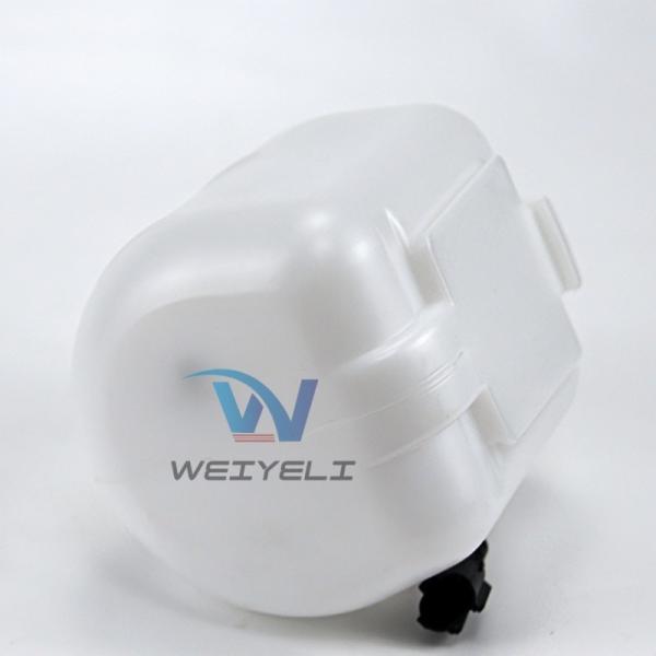 Construction Machinery Auxiliary Kettle Windshield Washer Spray Bottles Reservoir Tank
