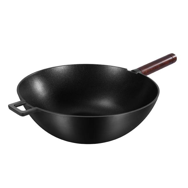 Aluminum 32cm Frying Pan Non Stick Wok Heat Resistant With Wooden Handle
