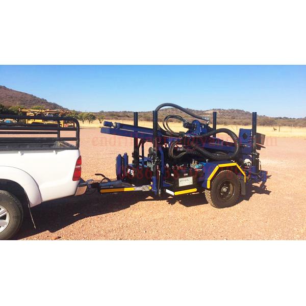 Plate-forme de forage mobile montée par remorque de puits d'eau, foreuse hydraulique de forage