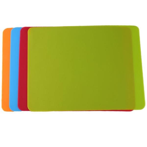 Anti-Skid and Easy Cleaning Silicone Table Mats for Western Food in Rectangle Shape