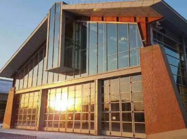 Aluminum Alloy Transparent Folding Door For Commercial Showrooms Automobile 4S Stores