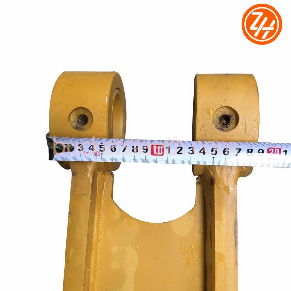 ISO9001 High Manganese Steel Excavator Bucket Link YC85 Yuchai Excavator Parts