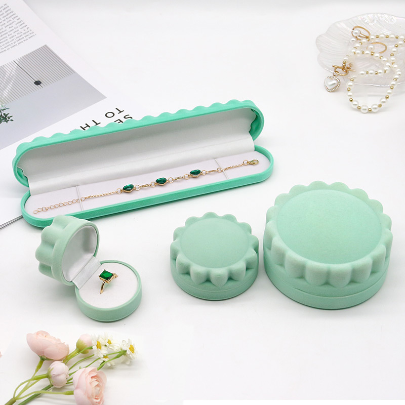 Simple Round Plastic Velvet Luxury Jewelry Box Set Large Double Ring And Earring Box Stylish