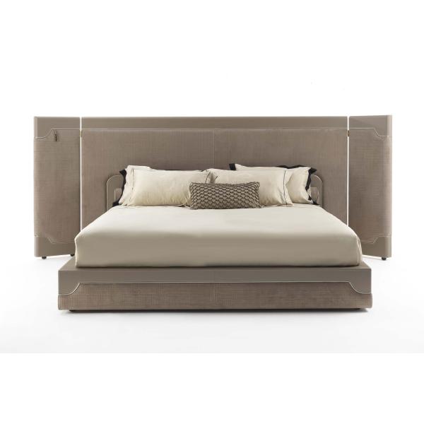 Modern Italian Leather Upholstered Bed Frame Luxury King Size Bed For Bedroom