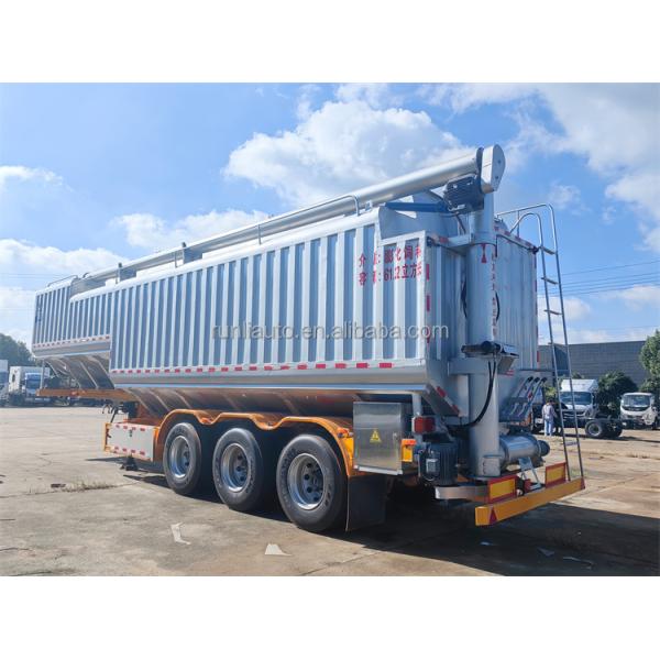 Camion-remorque de transport de poudre de fourrage pour animaux en vrac