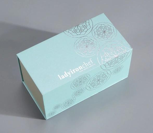 Pantone Magnetic Close Folding Packaging Gift Box Matt Lamination