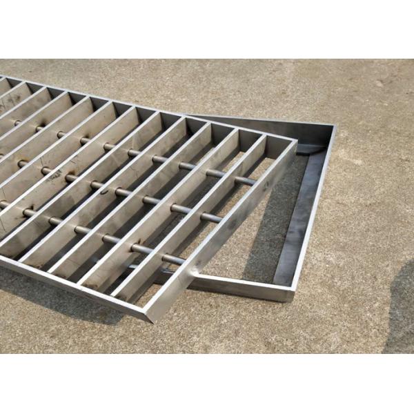 Hot Dip Galvanizing Toothed Stainless Steel Bar Grating For Cement Plants