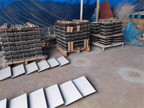 Ceramic liner Cold Vulcanized Zirconia Toughened Alumina Ceramic Sheet Non Blocking