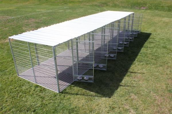 Powder Coated Outdoor Metal Dog Kennel Welded Wire Mesh 3000mm Length