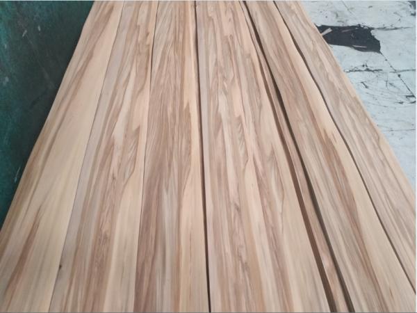 American Red Gum Veneer, Satin Walnut Natural Wood Veneers from www.shunfang-veneer-com.ecer.com