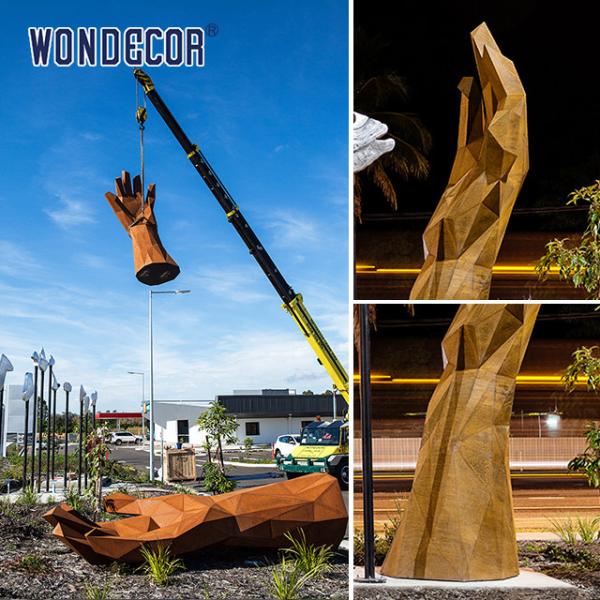 Современная крупномасштабная абстрактная наружная геометрическая ручная мера Скульптура из стали, устойчивая к погодным условиям