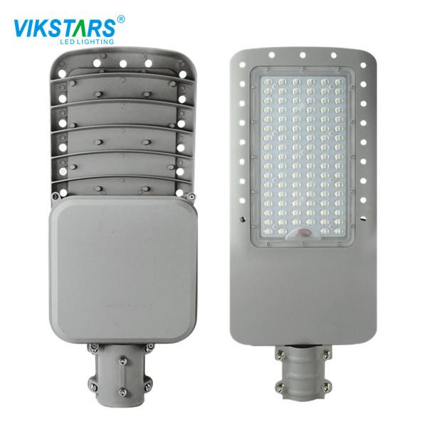 Luzes de rua solares impermeáveis 6000lm da indução brilhante exterior 30W 3.2V 60AH