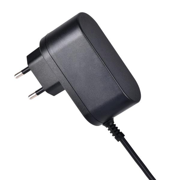 le chargeur portatif de puissance d'alimentation d'énergie de prise de 5V 3A 18W R-U avec du CE ROHS de câble de C.C et de connecteur TUV de C.C a délivré un certificat