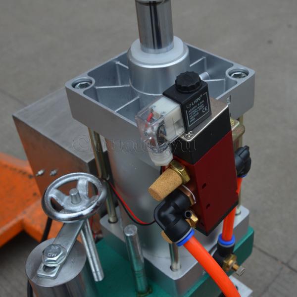 Vertical Filter Shaping Heat Forming Machine 1500W Power 8kg/cm2 Pressure